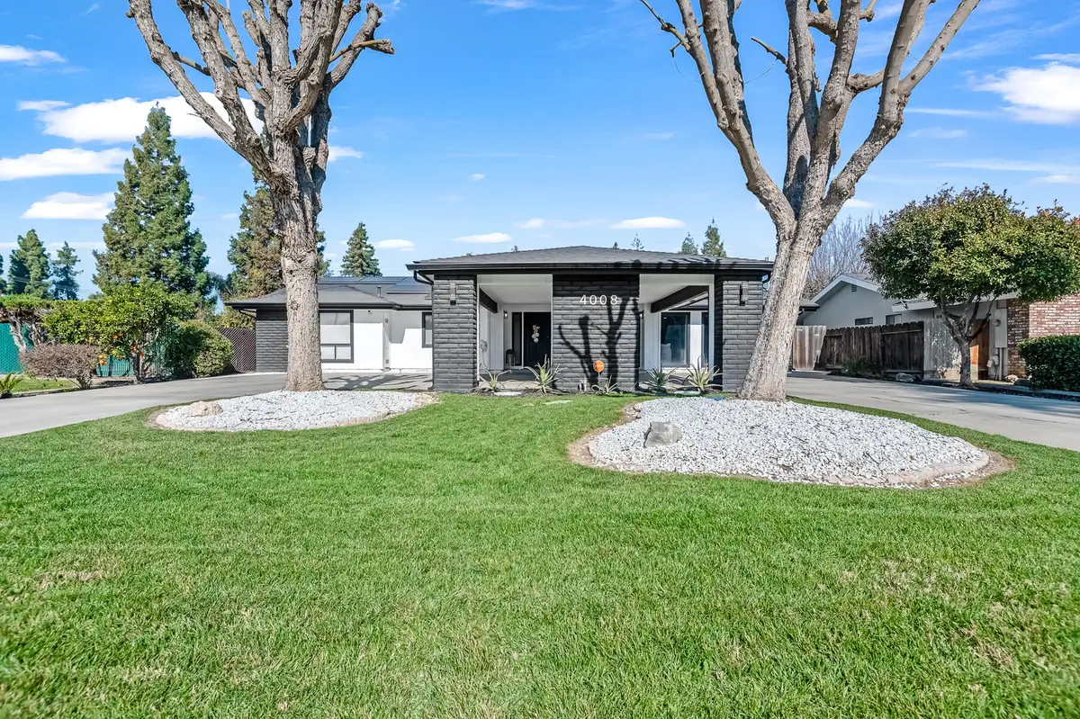 4008 W Nicholas Avenue, Visalia, CA 93291 - #1