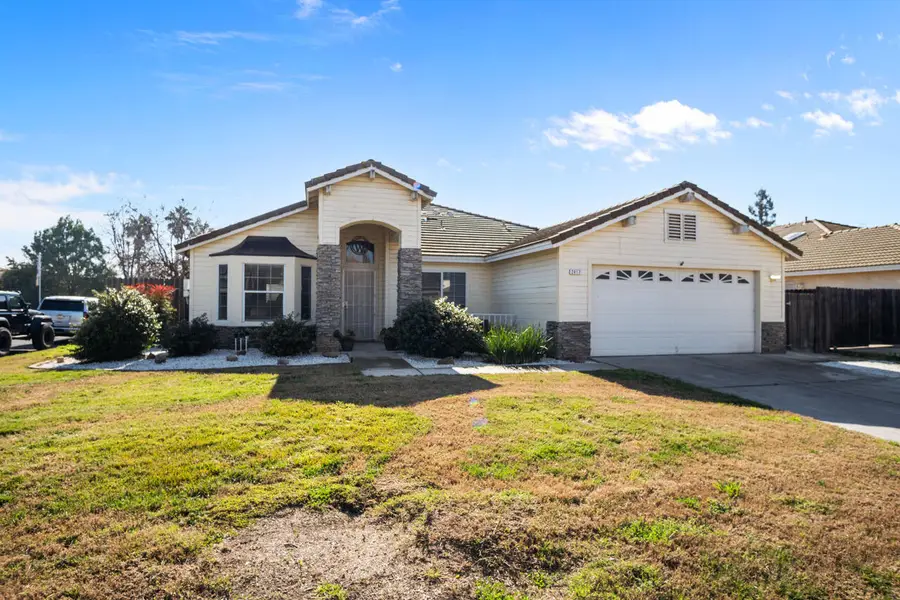 2417 E Omaha Avenue, Fresno, CA 93720 - Image #3