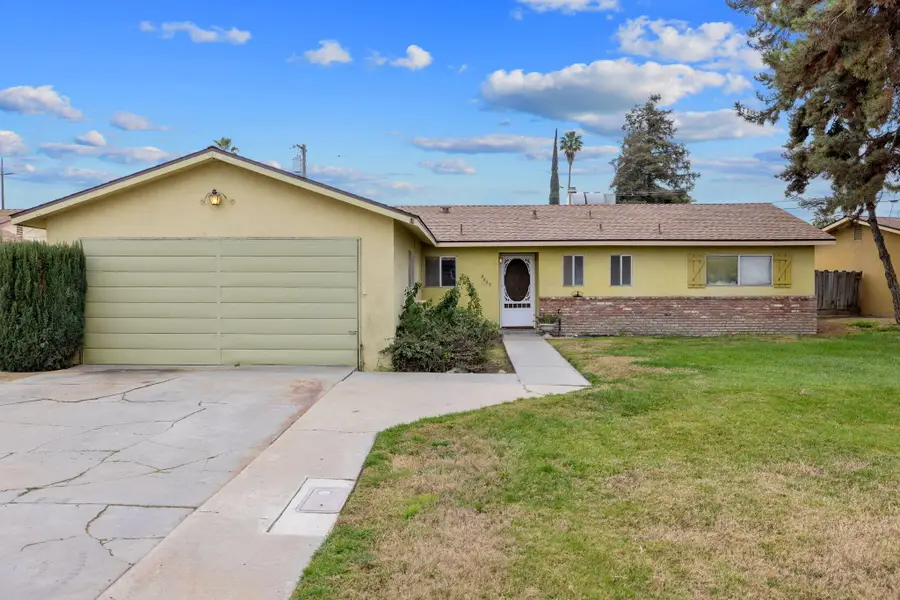 2009 Charles Street, Corcoran, CA 93212 - #2