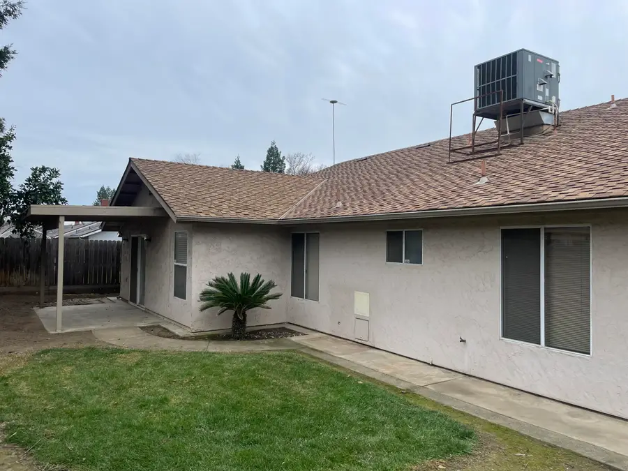 1218 S Parkwood Street, Visalia, CA 93277 - #3