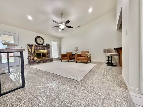 1931 S West Court, Visalia, CA 93277