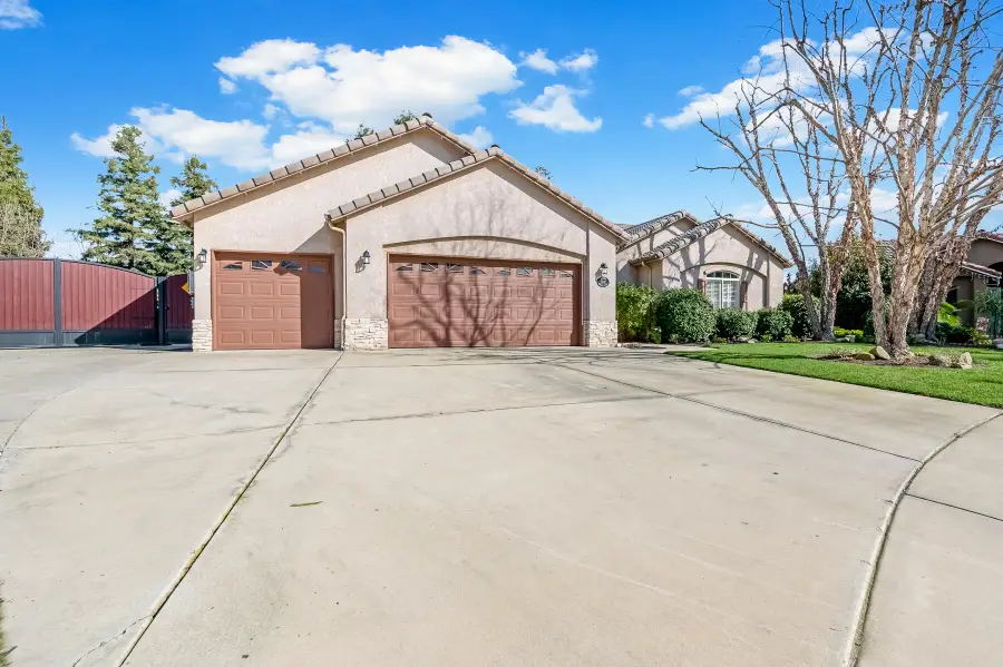 2502 W Babcock Court, Visalia, CA 93291 - #3