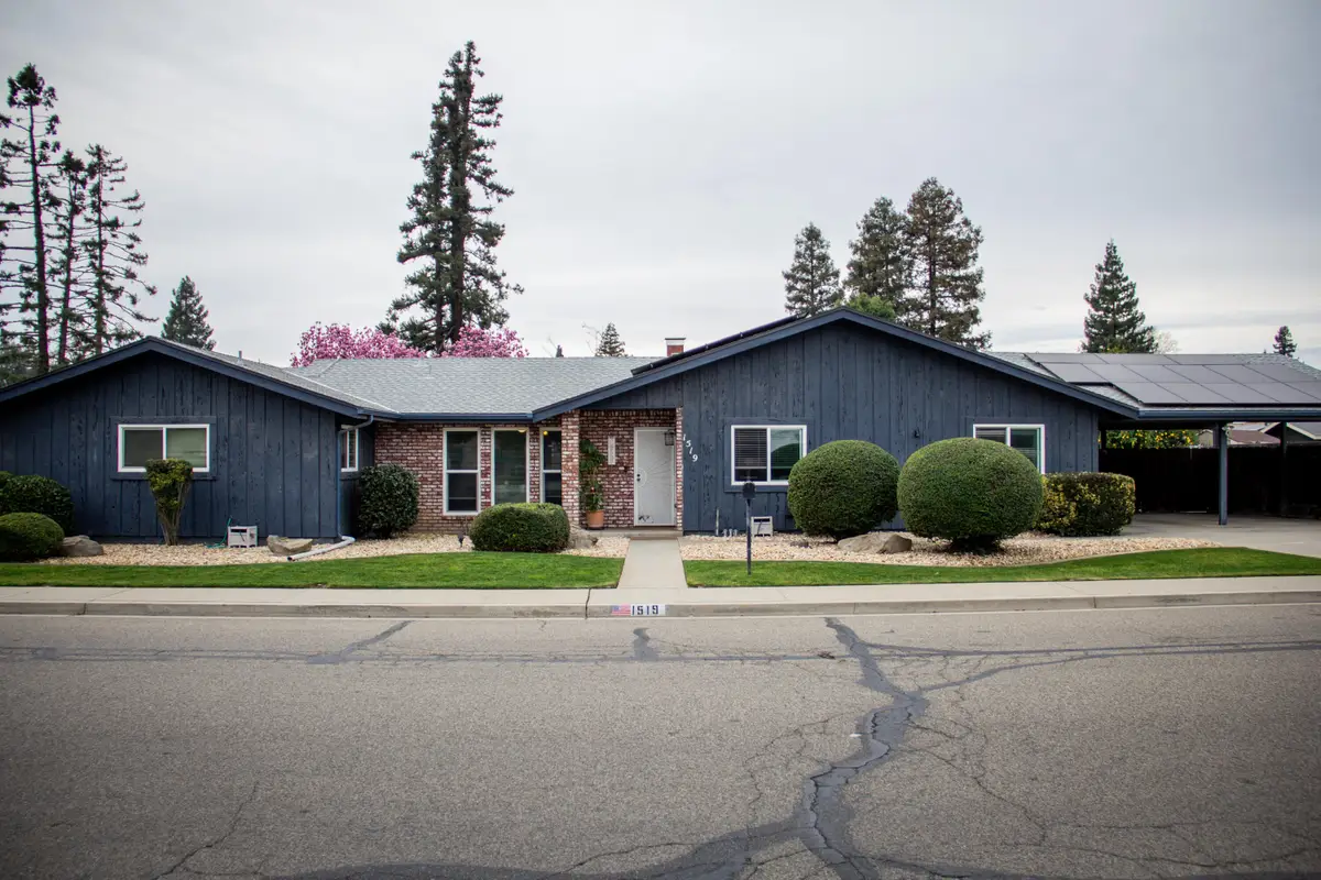1519 S Cotta Street, Visalia, CA 93292 - #1