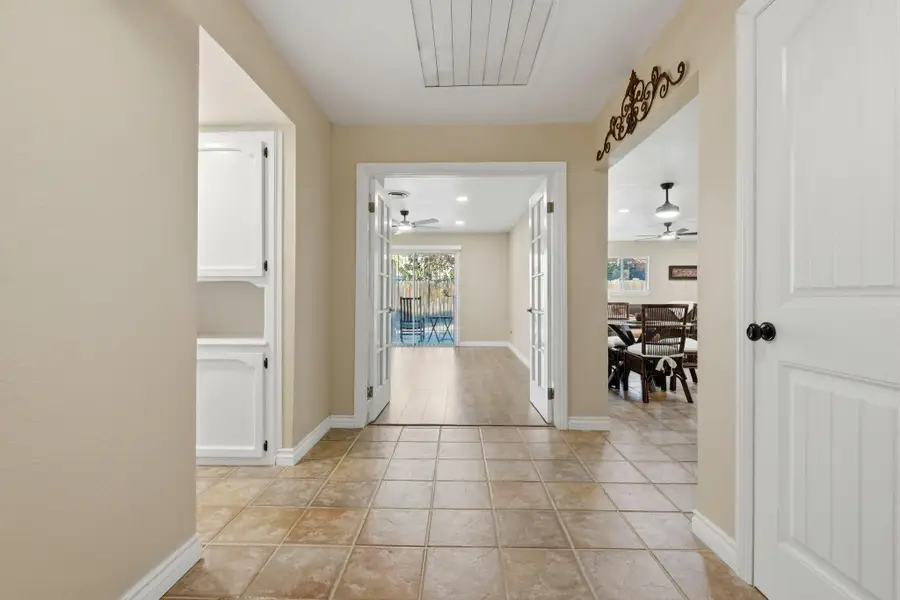 1690 Wall Lane, Porterville, CA 93257 - #2