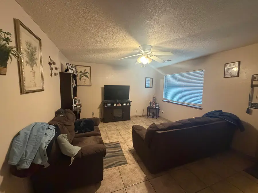 2220 North Avenue, Corcoran, CA 93212 - #3