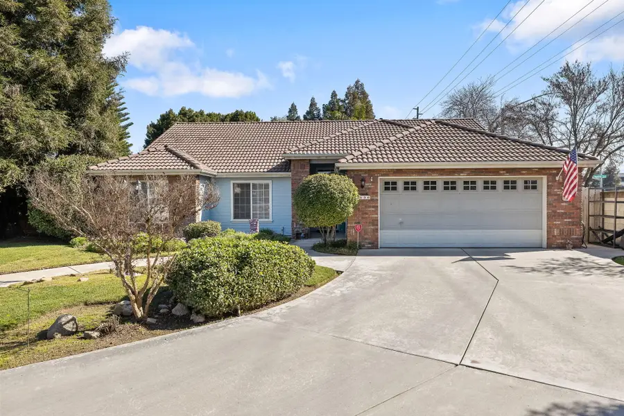 3536 S Lincoln, Visalia, CA 93277 - #2