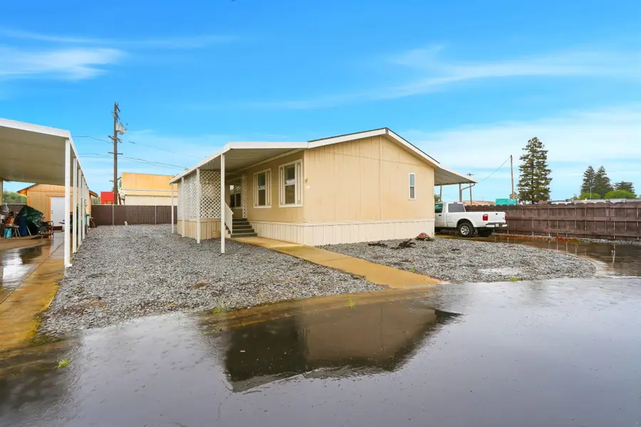 314 N Albert Avenue #1, Exeter, CA 93221 - #3