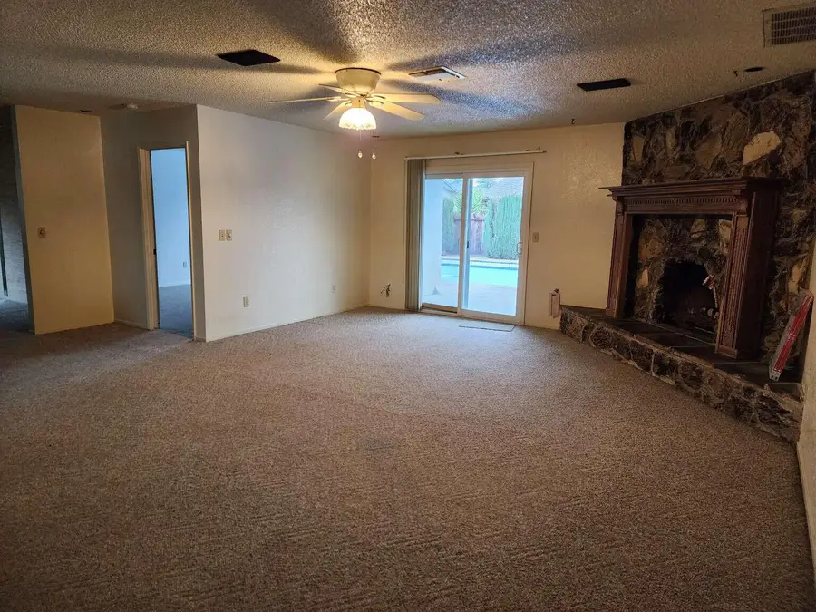 1440 San Lucia Avenue, Porterville, CA 93257 - #2