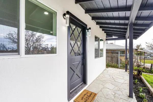 2317 Lynwood Street, Bakersfield, CA 93306