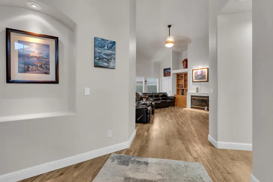 2949 E Palisade Drive, Fresno, CA 93720 - #2