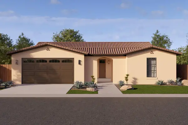 2246 S Bradley Court, Visalia, CA 93292