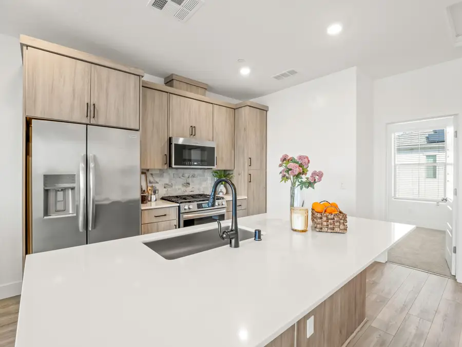 602 W Mahogany Lane, Clovis, CA 93612 - #2