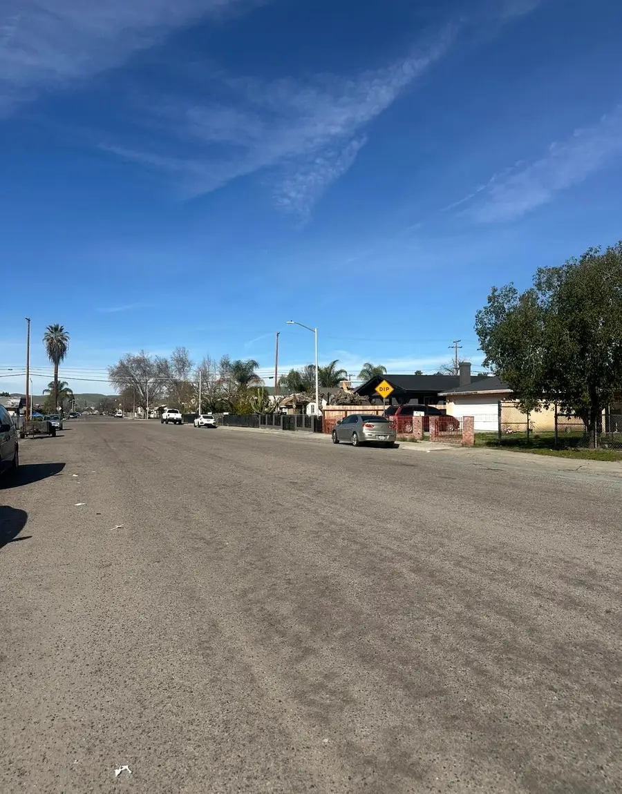 381 S A Street, Porterville, CA 93257 - #3