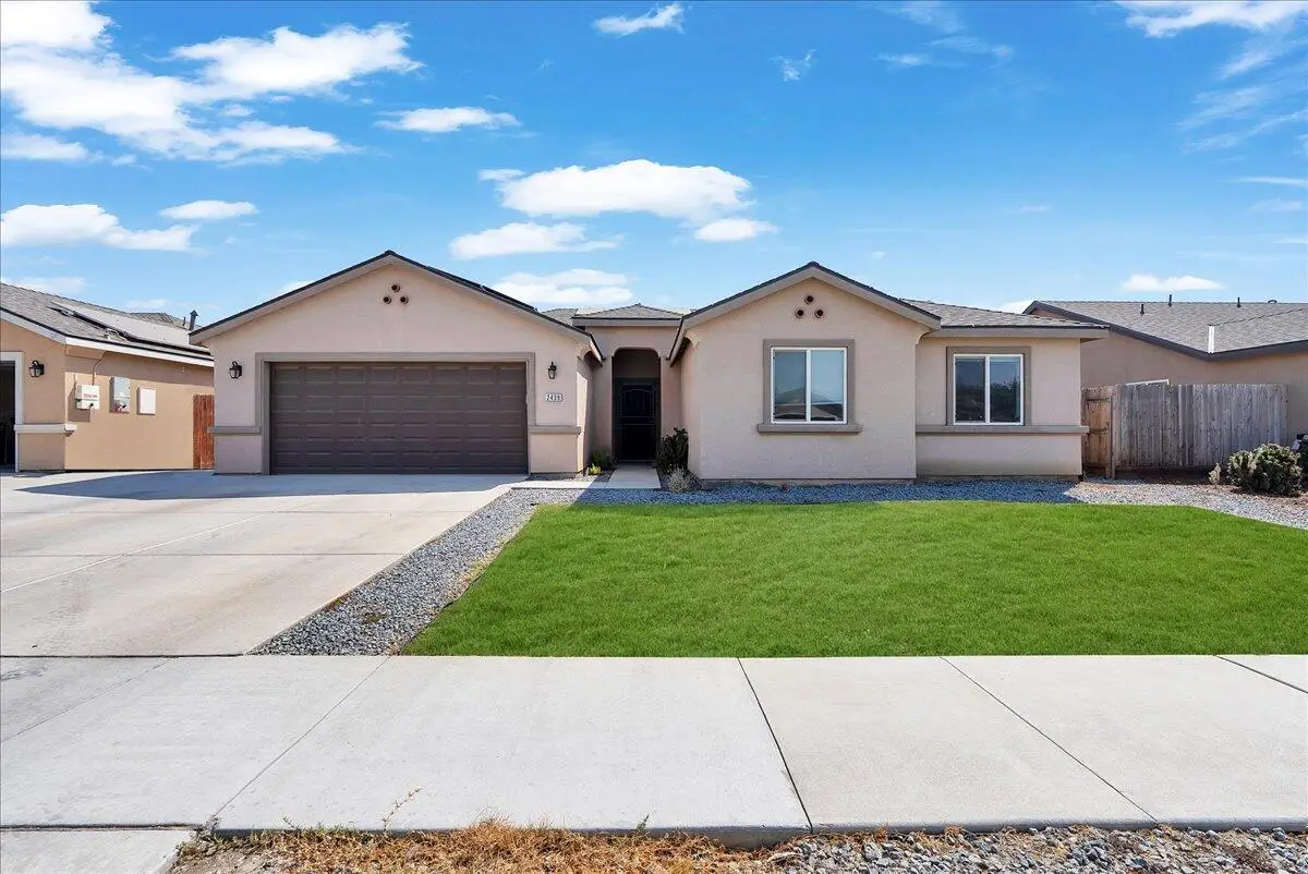 2439 Madeline Drive, Hanford, CA 93230 - #1
