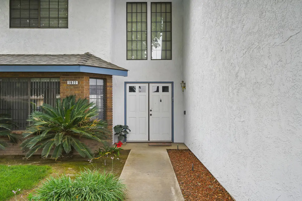 1977 Irving Circle, Tulare, CA 93274 - #1