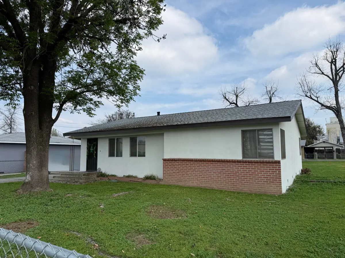726 N Mooney Boulevard, Visalia, CA 93291 - #1