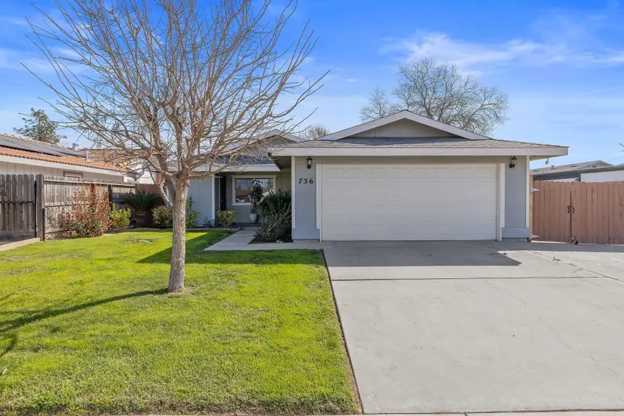 736 S Spruce Street, Tulare, CA 93274 - #2
