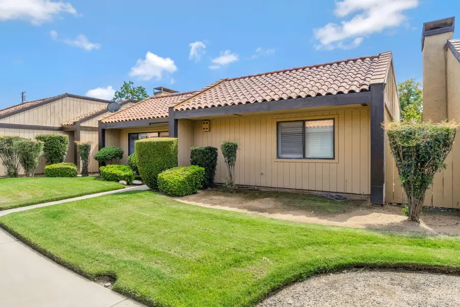 1751 W Santa Ana Avenue, Fresno, CA 93705 - #3