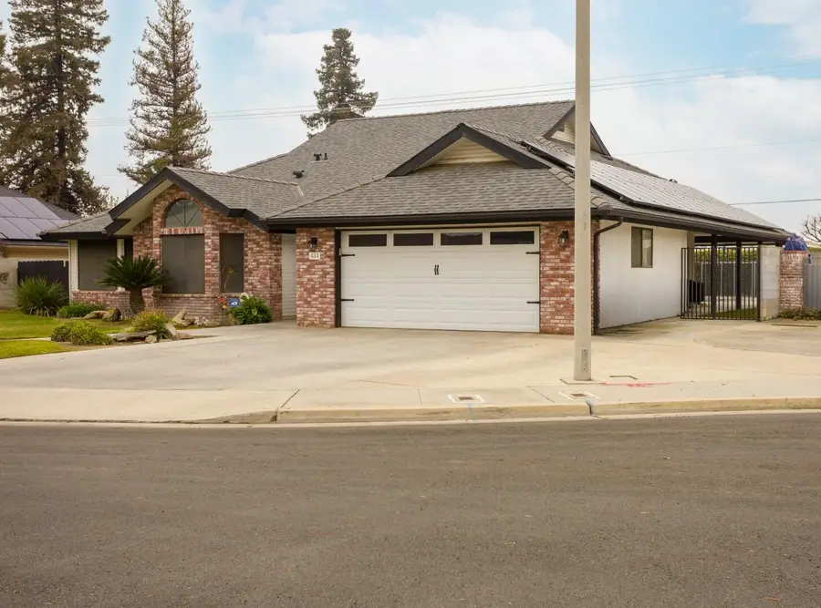 434 N Jennifer Way, Porterville, CA 93257 - #2