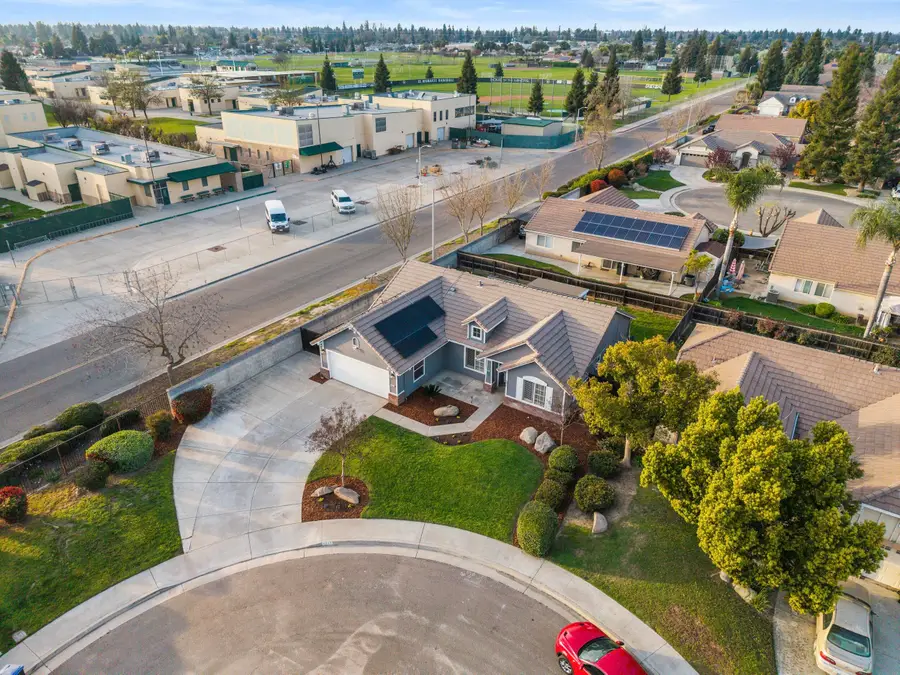 4842 W Country Court, Visalia, CA 93277 - #3