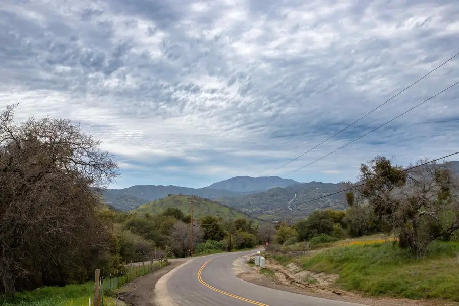 39313 Squaw Valley Road, Yokuts Valley, CA 93675 - #3