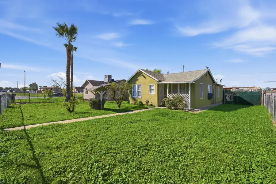 1810 Hardcastle Avenue, Hanford, CA 93230 - #2