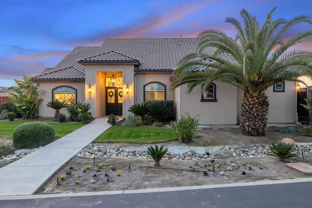2433 Diamante Drive, Tulare, CA 93274 - #1