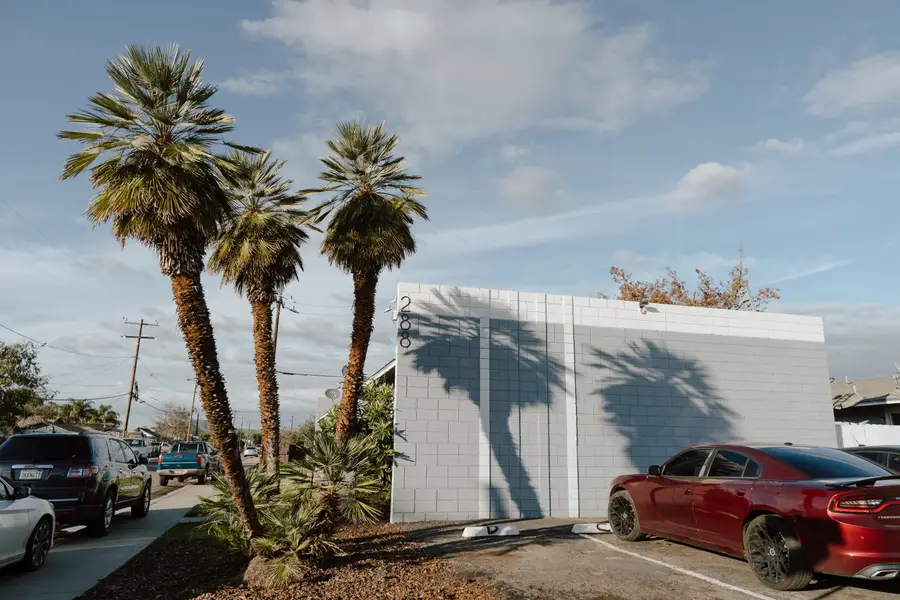 282 W Date Avenue, Porterville, CA 93257 - #3