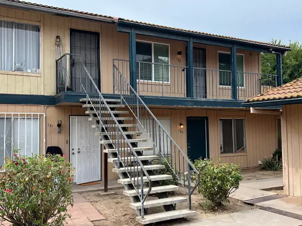 657 W Parlier Avenue #125, Reedley, CA 93654