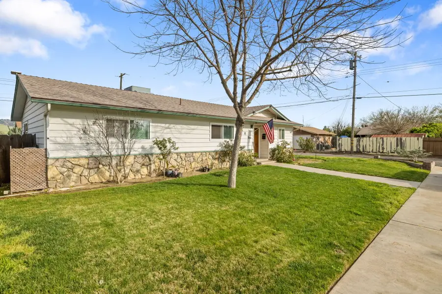 509 S Orange Avenue, Exeter, CA 93221 - #2