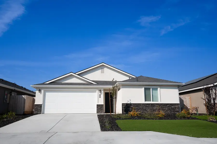 7070 Elm Street, Visalia, CA 93291 - #3