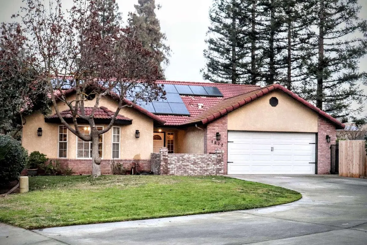 1022 N Crenshaw Court, Visalia, CA 93291 - #1