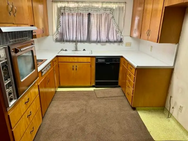 1010 S Lovers Lane, Visalia, CA 93292 - #3