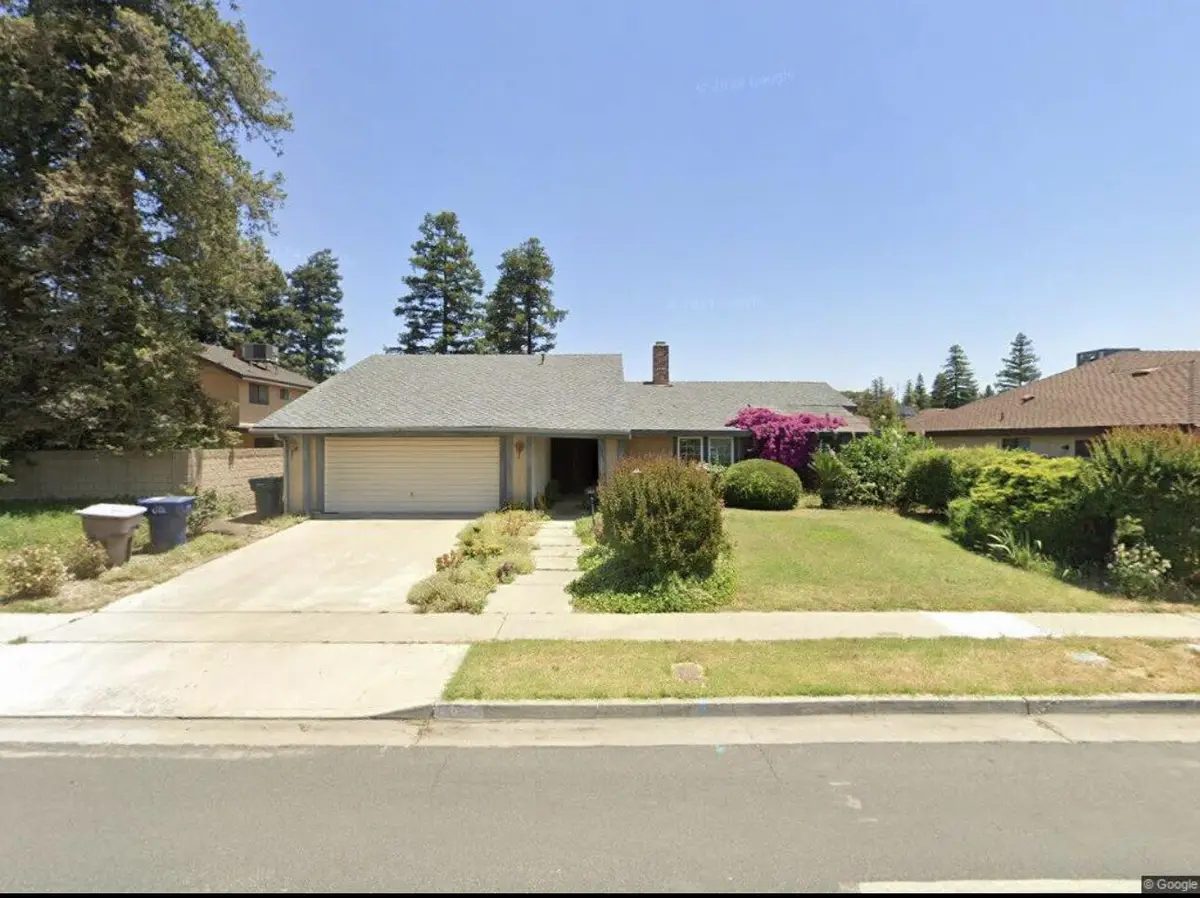 1352 N M Street, Tulare, CA 93274 - #1