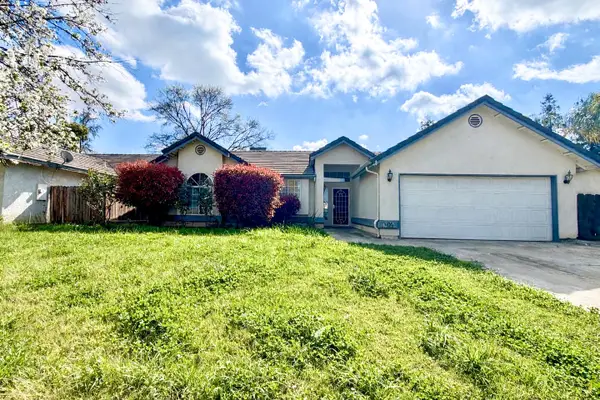 1509 E Vine Court, Visalia, CA 93292