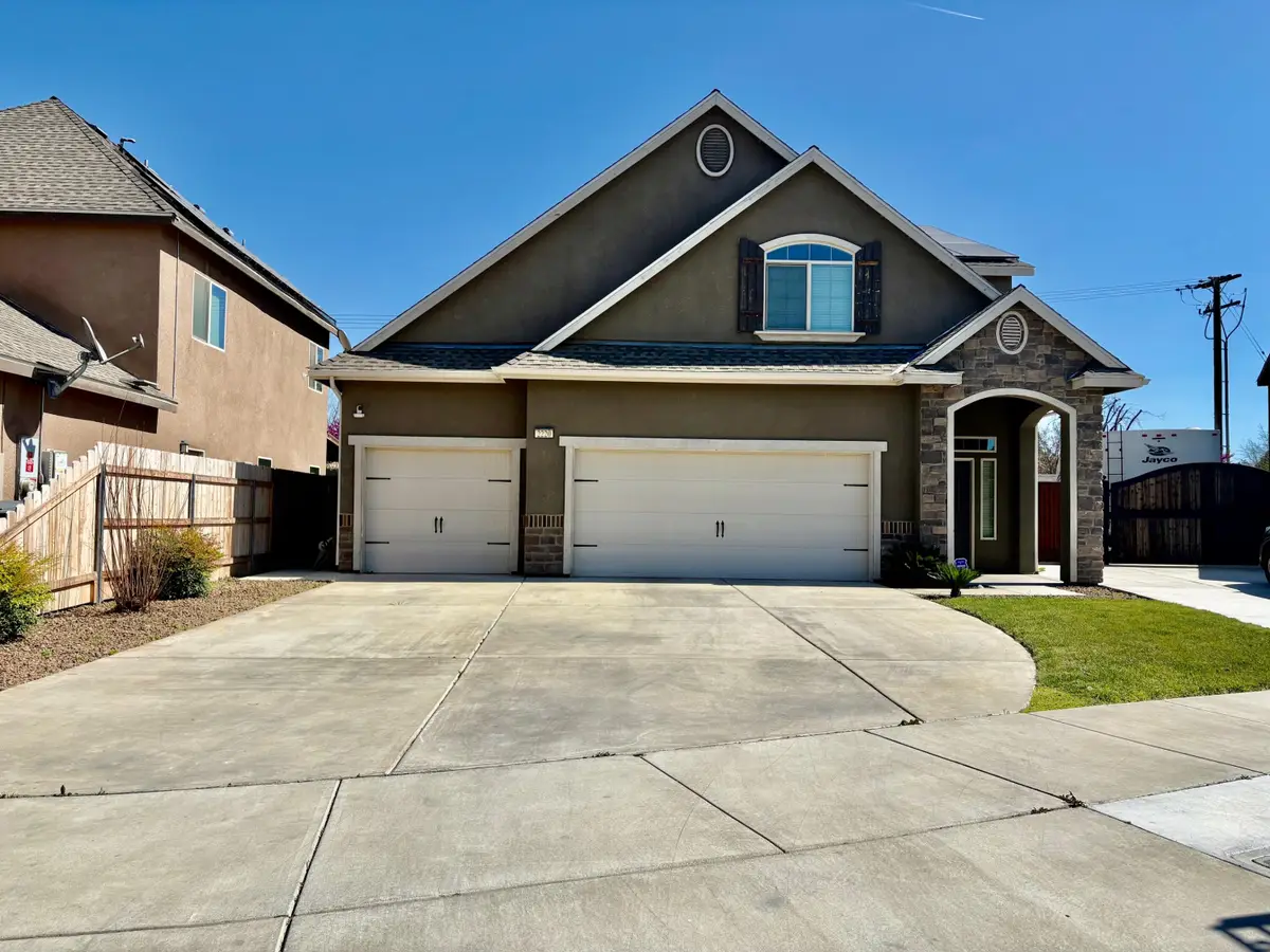 2220 N Shady Street, Visalia, CA 93291 - #1