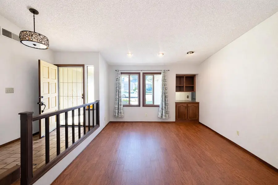 2020 E Four Creeks Avenue, Visalia, CA 93292 - #3