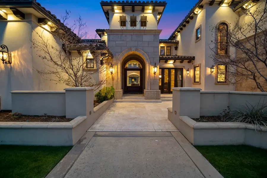 1742 N Pratos Street, Visalia, CA 93291 - #3