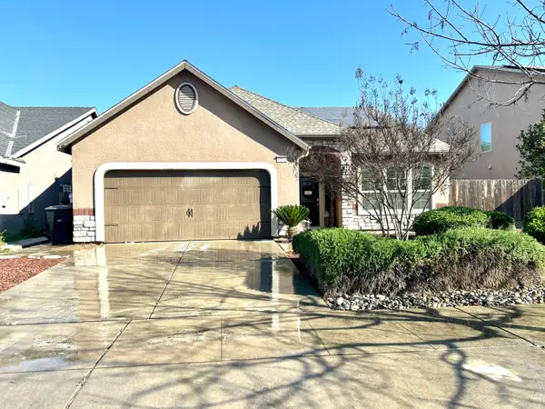 2012 W Crystal Avenue, Visalia, CA 93291