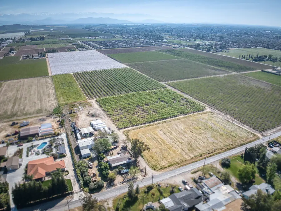 42682 Road 72, Dinuba, CA 93618 - #2