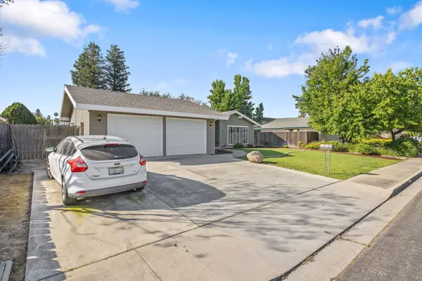 2125 Holt Avenue, Sanger, CA 93657