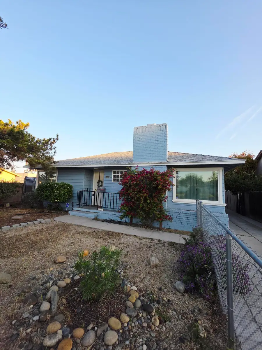 1735 E Princeton Avenue, Fresno, CA 93703 - #2