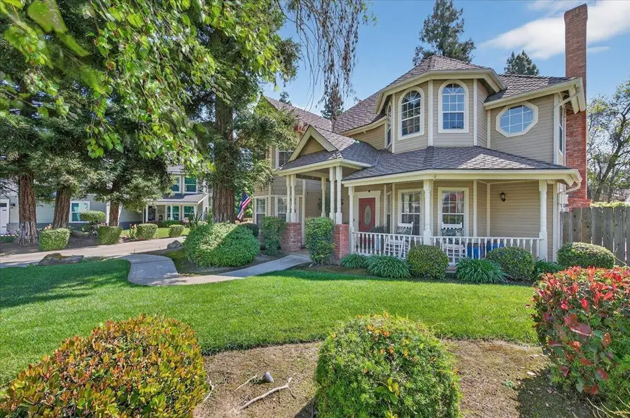 1652 S Exeter Court, Visalia, CA 93292 - #2