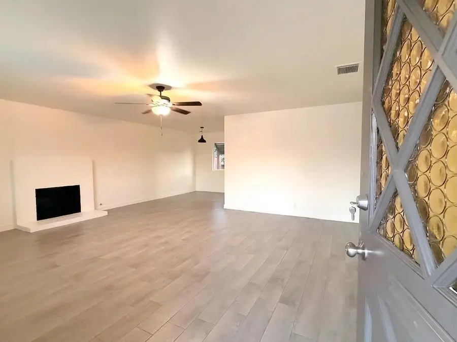 302 Sequoia Drive, Exeter, CA 93221 - #3