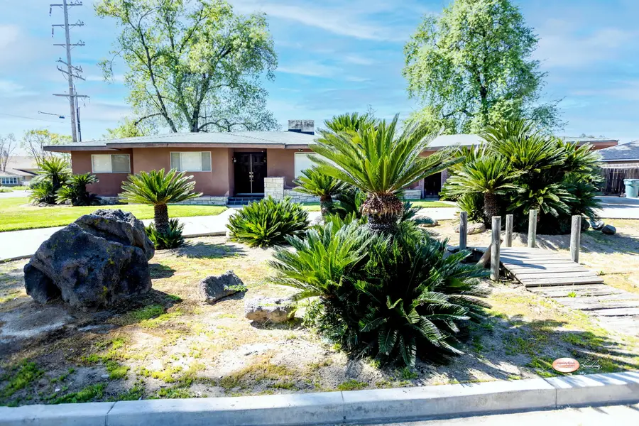 1019 N Manor Drive, Tulare, CA 93274 - #3