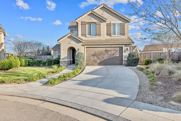 3698 Sussex Avenue, Clovis, CA 93619