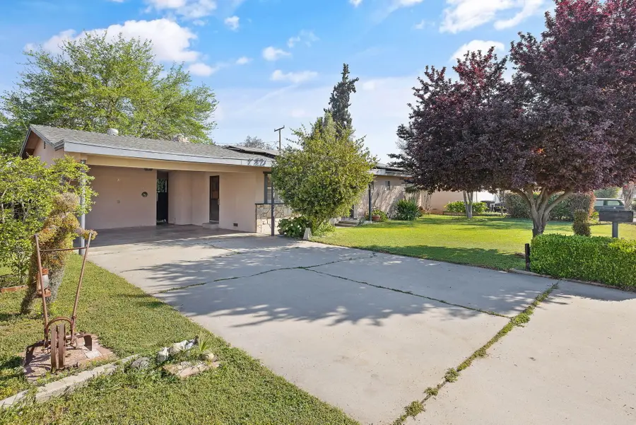 4340 W School Avenue, Visalia, CA 93291 - #3