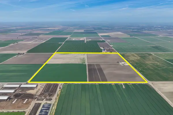 7550 Avenue 208, Tulare, CA 93274