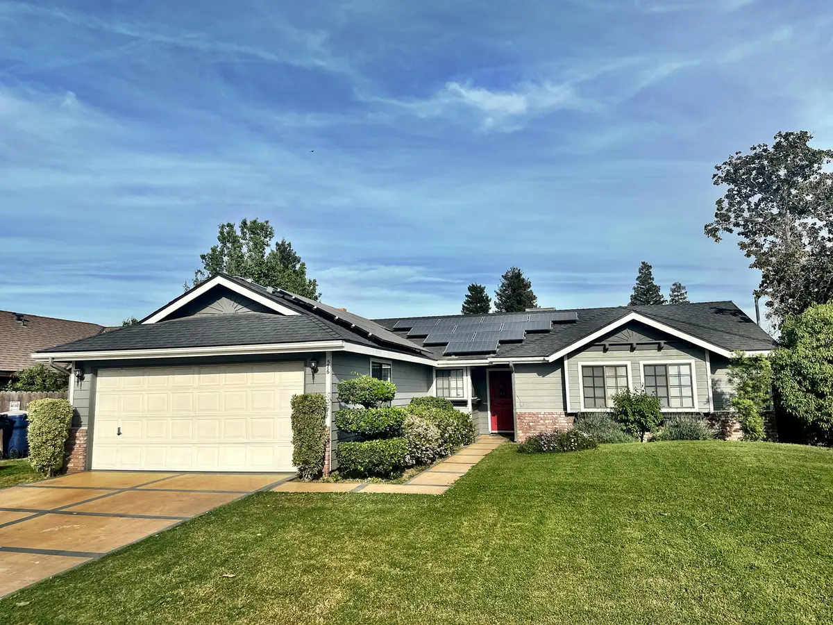 576 S Aronian Street, Tulare, CA 93274 - #1