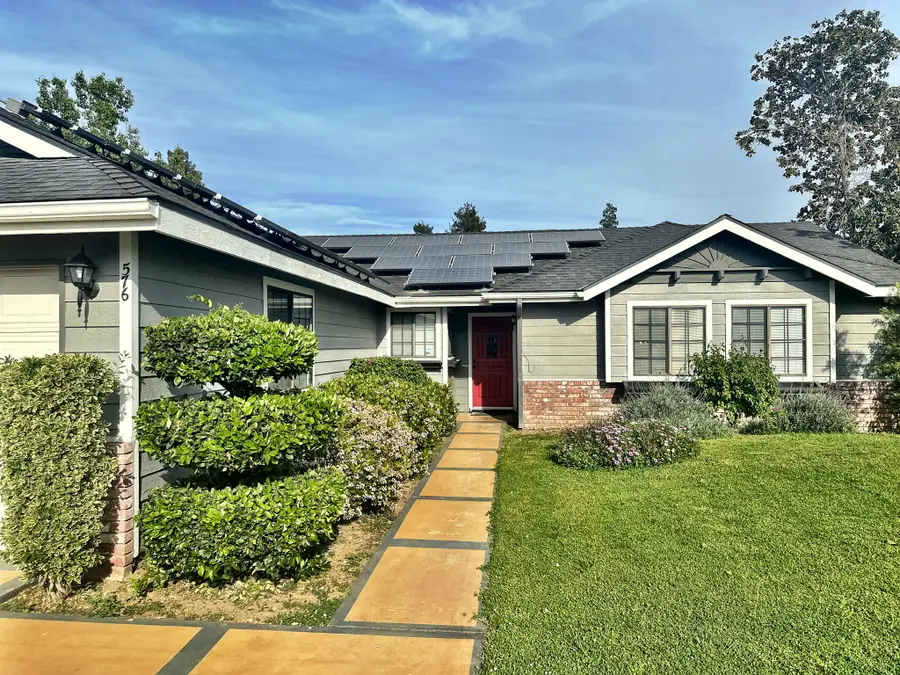 576 S Aronian Street, Tulare, CA 93274 - #2